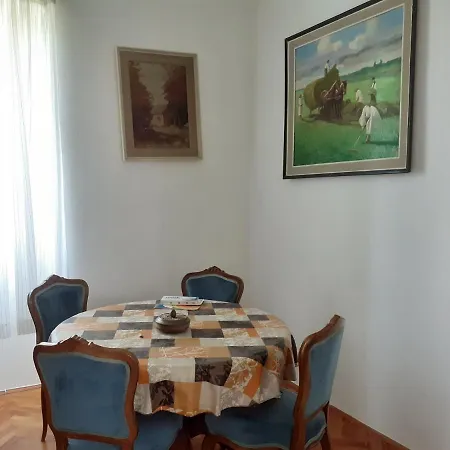 Dusan Apartment *