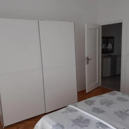 Dusan Apartment *
